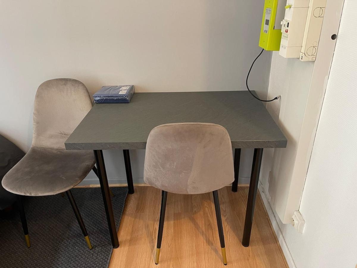 Studio Hotel Villeurbanne Centre Esterno foto