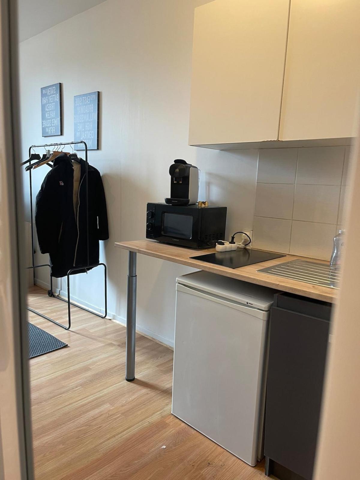 Studio Hotel Villeurbanne Centre Esterno foto